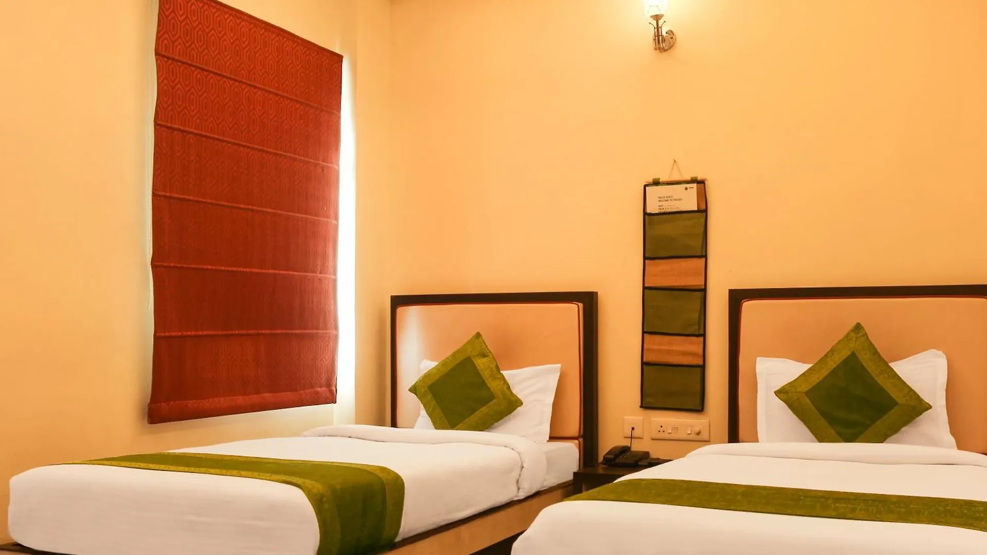 Hotel Janki International 3 Km From Kashi Vishwanath Temple Free Pickup From Railway Station Варанаси