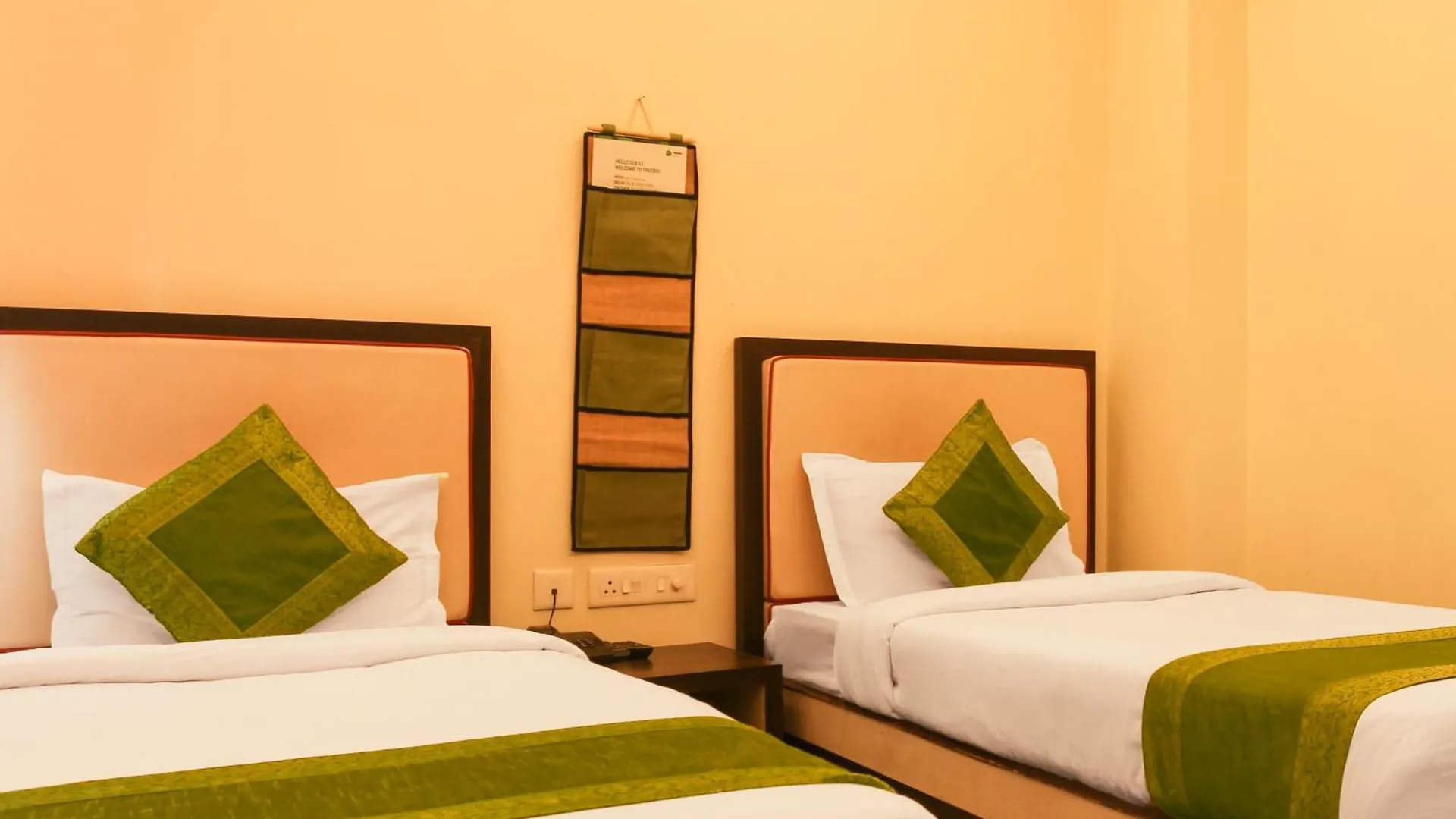 Hotel Janki International 3 Km From Kashi Vishwanath Temple Free Pickup From Railway Station Варанаси