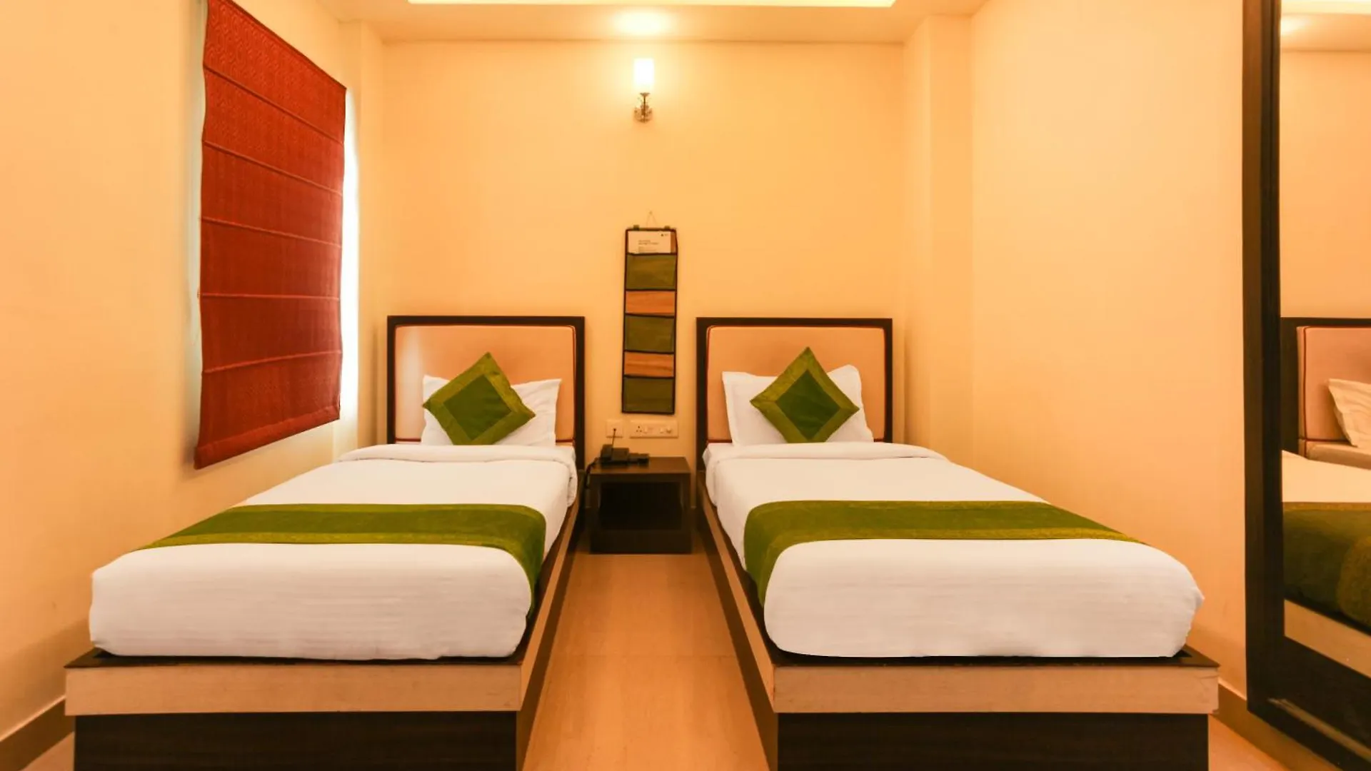 ***  Hotel Janki International 3 Km From Kashi Vishwanath Temple Free Pickup From Railway Station Варанаси Индия