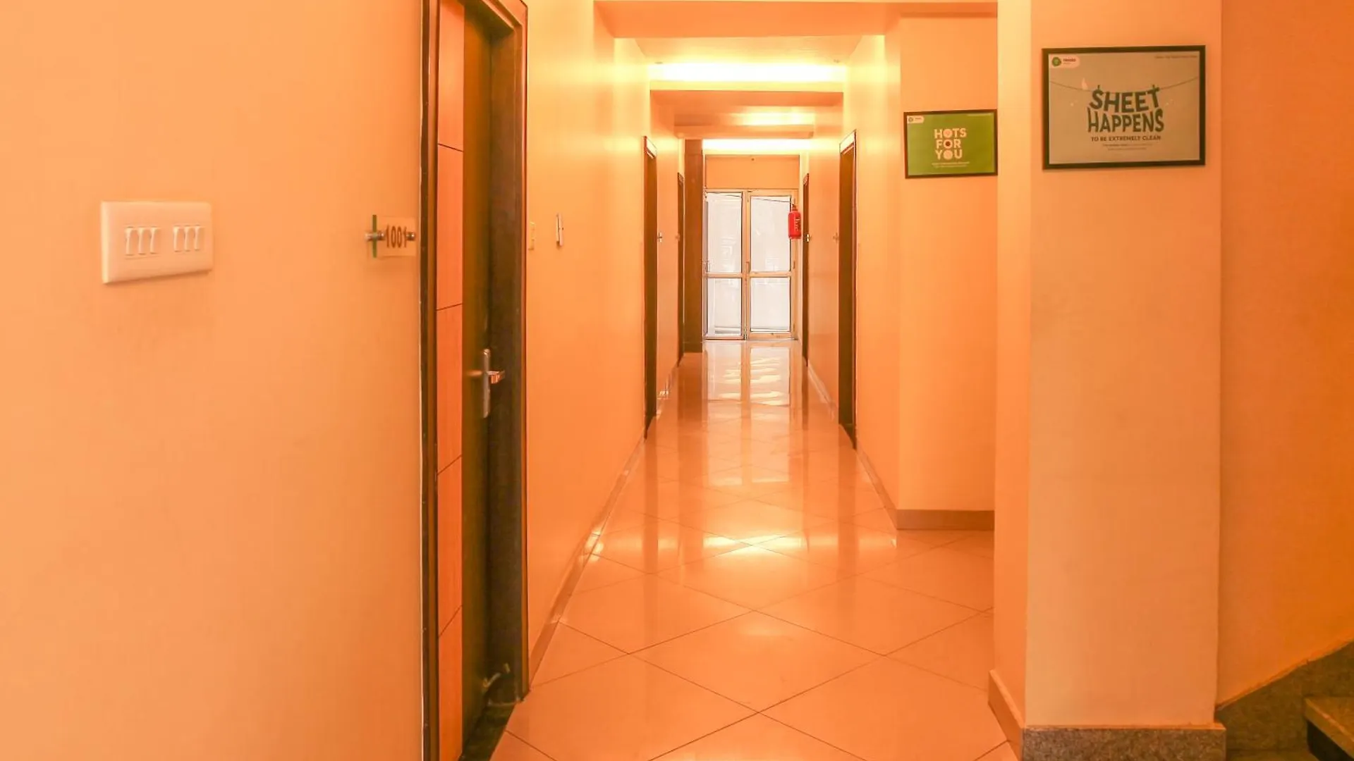 Hotel Janki International 3 Km From Kashi Vishwanath Temple Free Pickup From Railway Station Варанаси 3*,