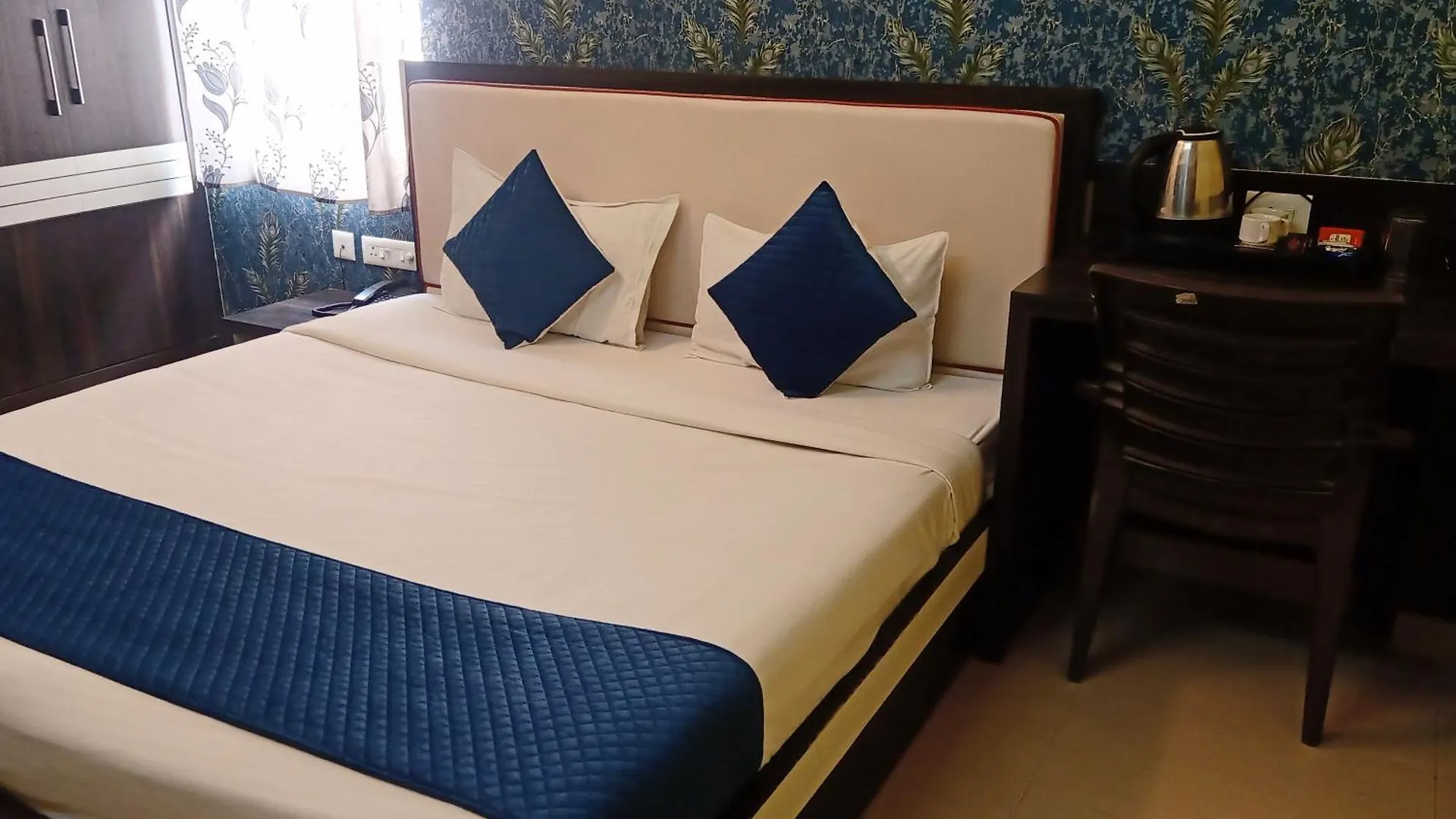 Hotel Janki International 3 Km From Kashi Vishwanath Temple Free Pickup From Railway Station Варанаси Индия