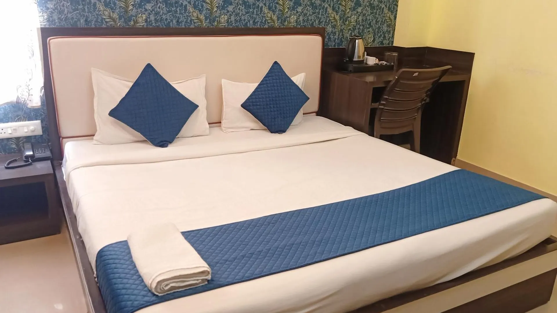 Hotel Janki International 3 Km From Kashi Vishwanath Temple Free Pickup From Railway Station Варанаси